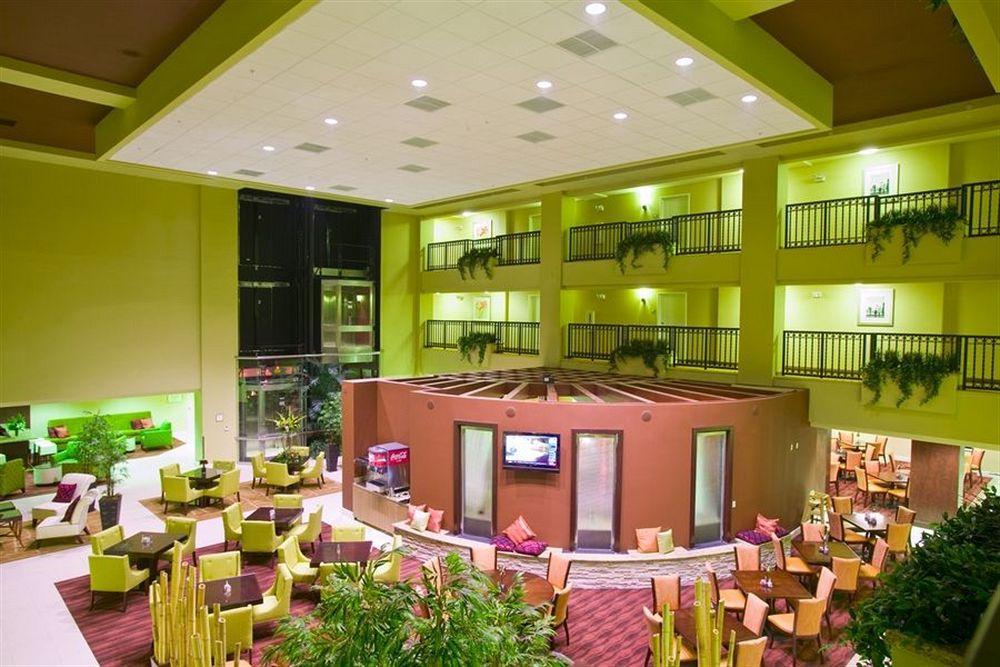 Embassy Suites Валенсия Интерьер фото