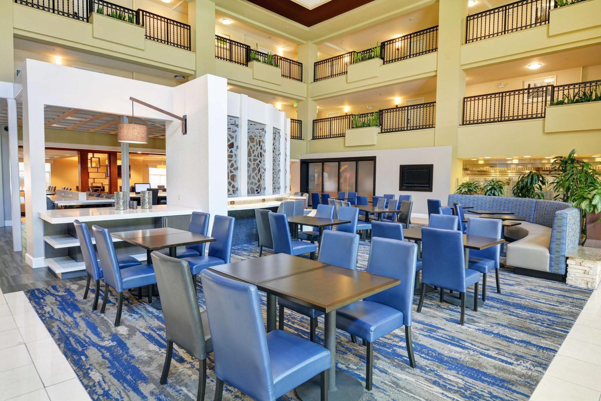 Embassy Suites Валенсия Экстерьер фото