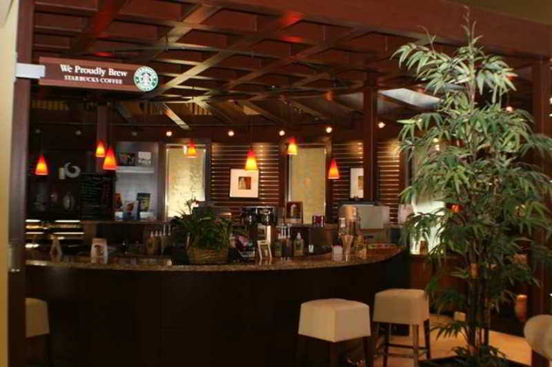 Embassy Suites Валенсия Ресторан фото